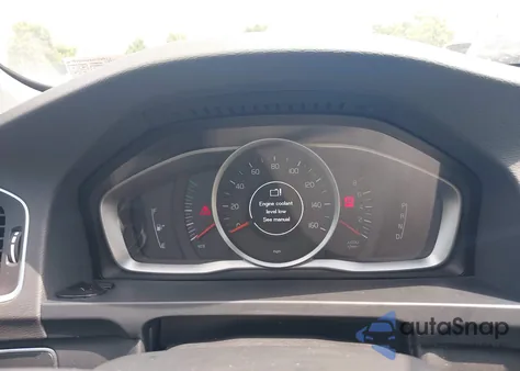 2017 Volvo S60 T5 Dynamic z USA, uszkodzony, nr VIN YV140MTL8H2438953